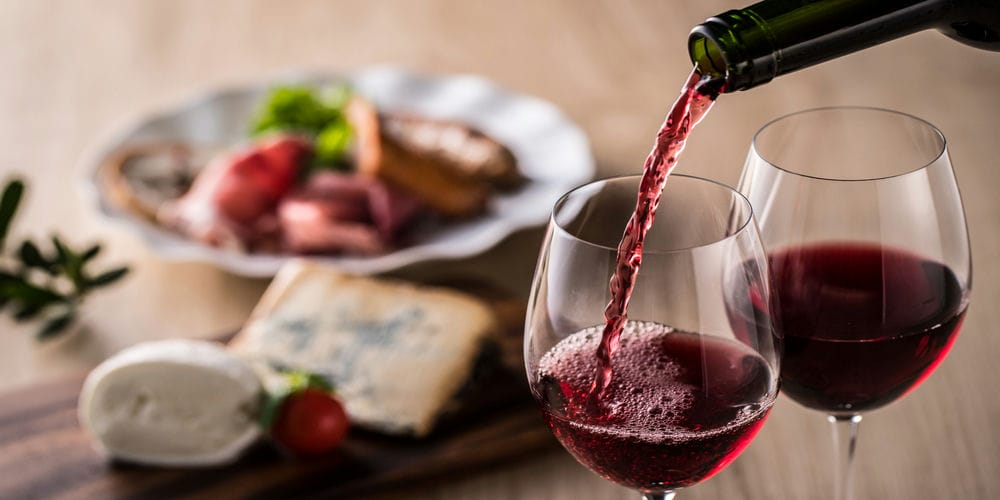 images/blog/images/Greek food guide/Greece-Wine-Vacations/greece-wine-vacations-intro.jpg